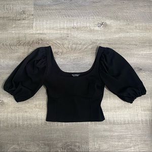 Puff sleeve crop top